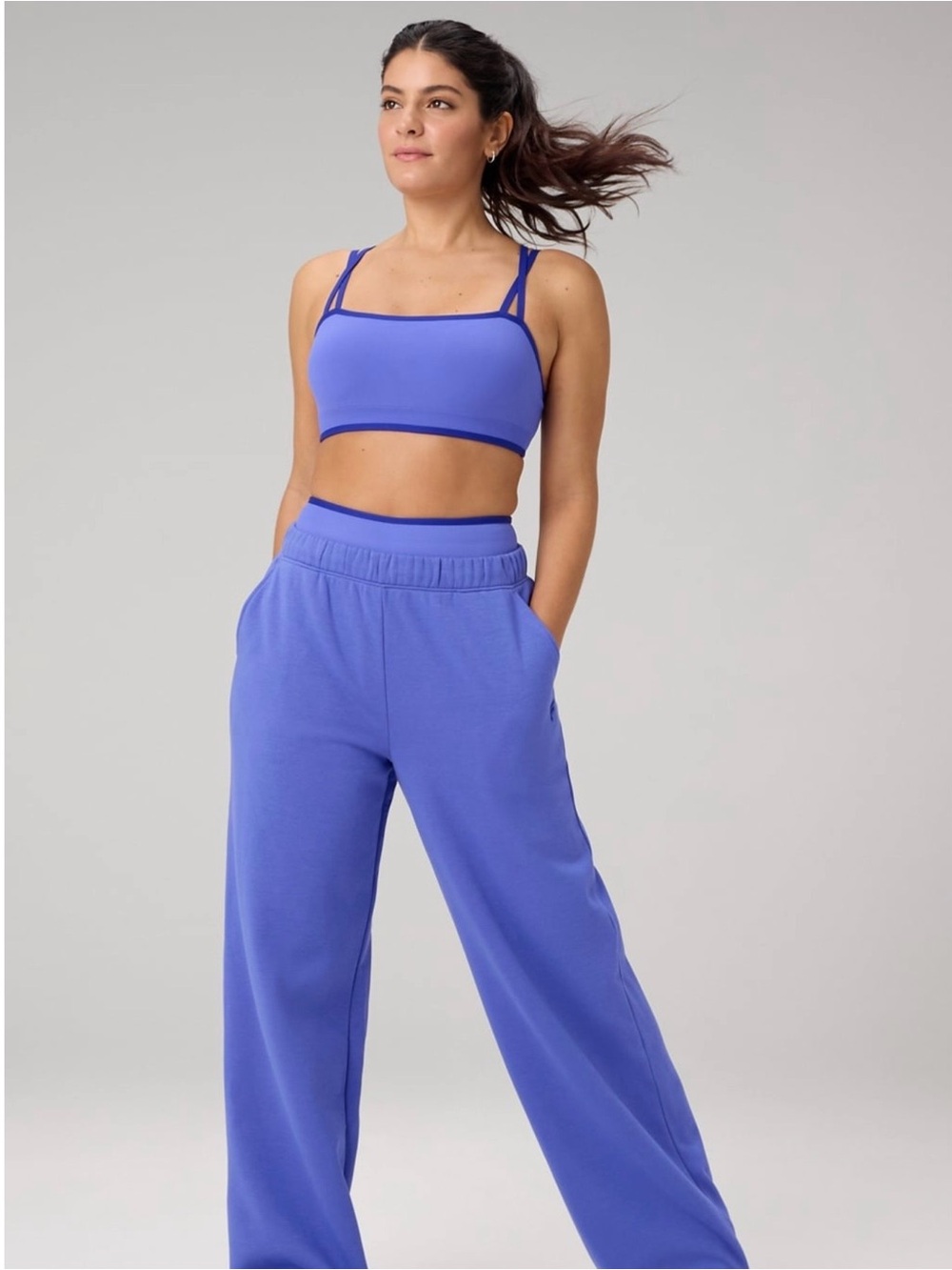 Fabletics Cozy Fleece Wide-Leg Sweatpants Size Medium in Sapphire Sky - Picture 4 of 6